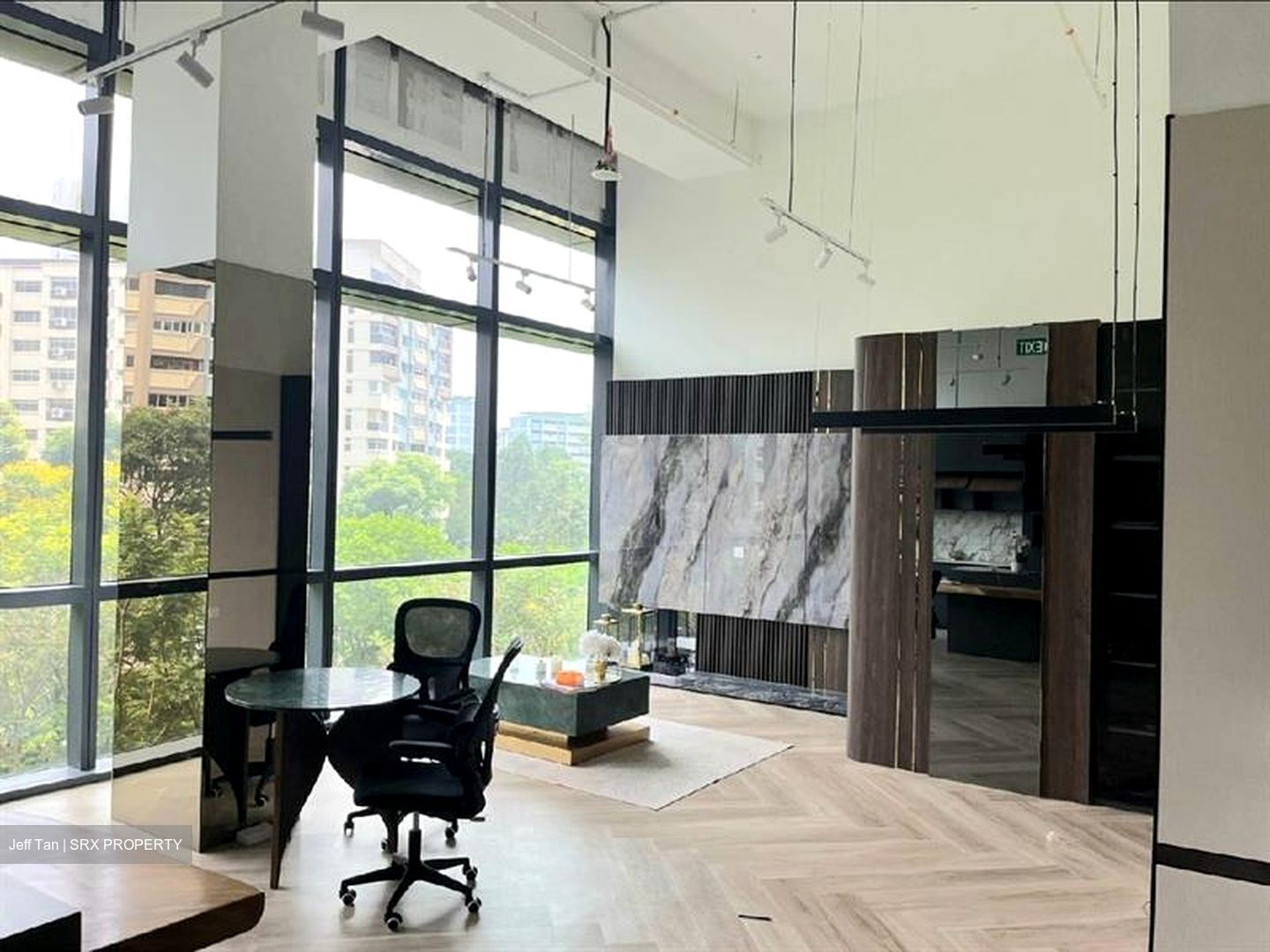 Woods Square (D25), Office #611442001
